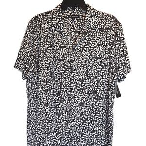 Men’s Silky Grey & White Abstract Print Button Down Loop Collar Shirt, Medium